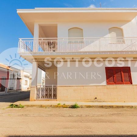 Moon & Sun Flat - Sant'Isidoro Apartment Sant Isidoro  Exterior foto