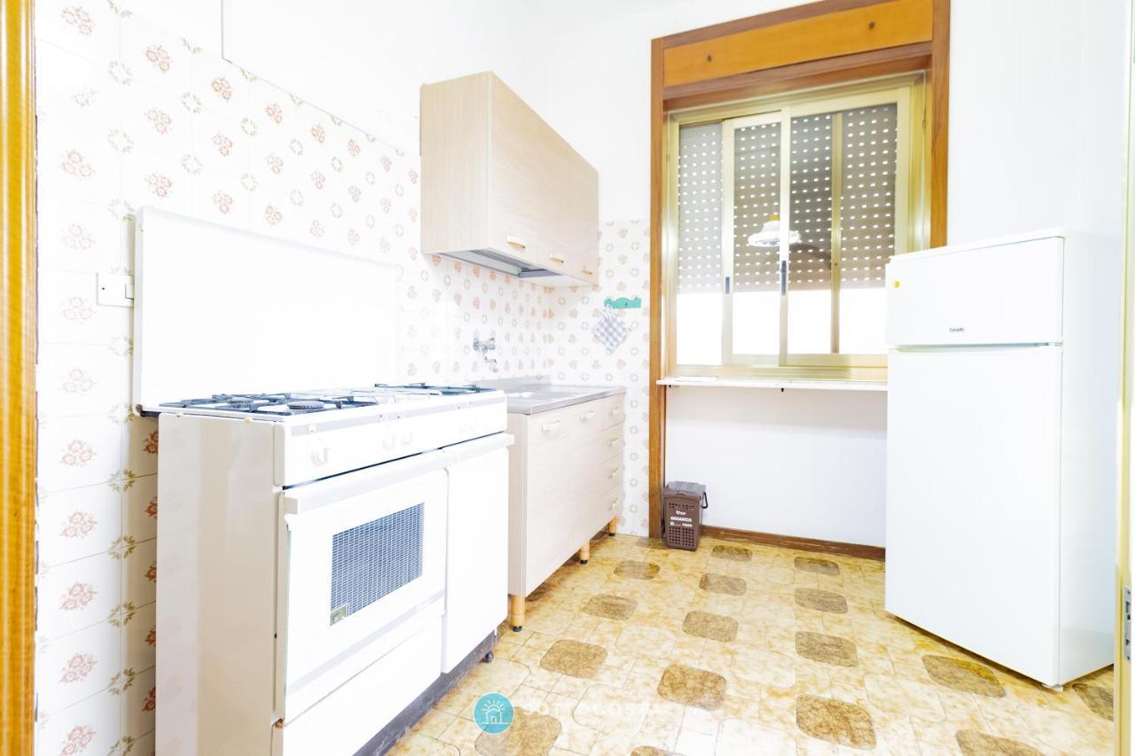 Moon & Sun Flat - Sant'Isidoro Apartment Sant Isidoro  Exterior foto